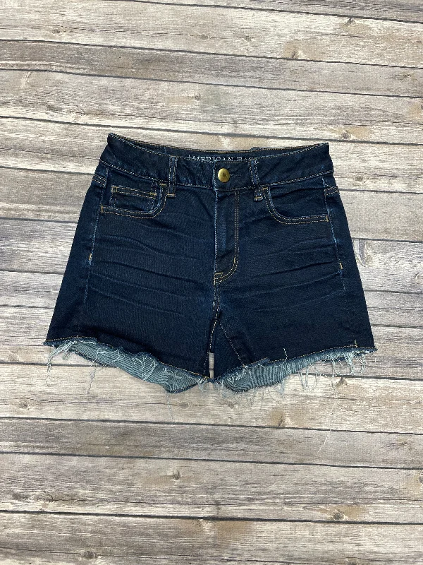 women's travel shortsBlue Denim Shorts American Eagle, Size 4