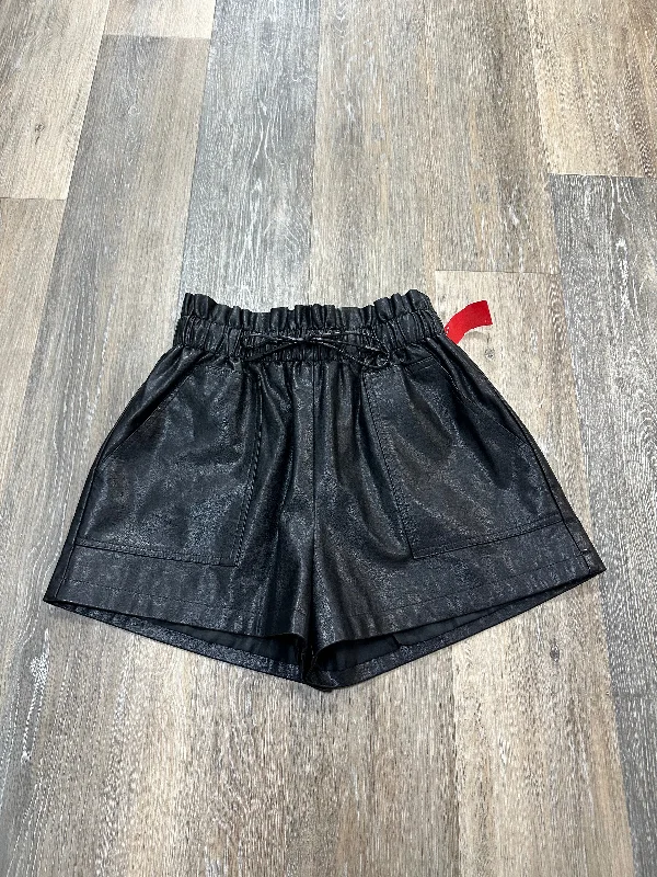 women's handmade shortsBlack Shorts Clothes Mentor, Size S