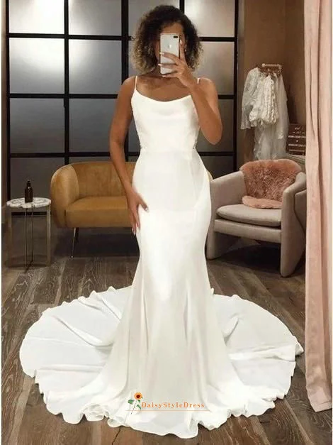 women's cocktail dressesFitted Square Neckline Summer Minimal Wedding Dress