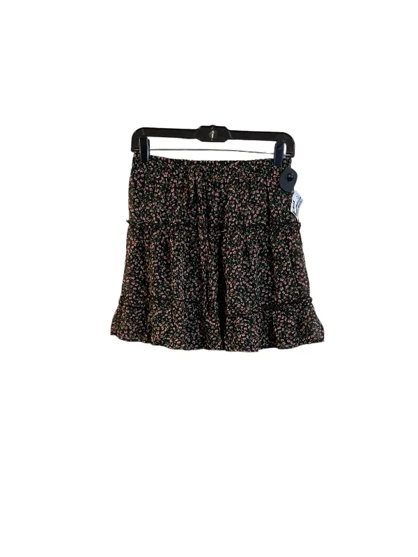 women's fitted skirtsSkirt Mini & Short By Sienna Sky  Size: M