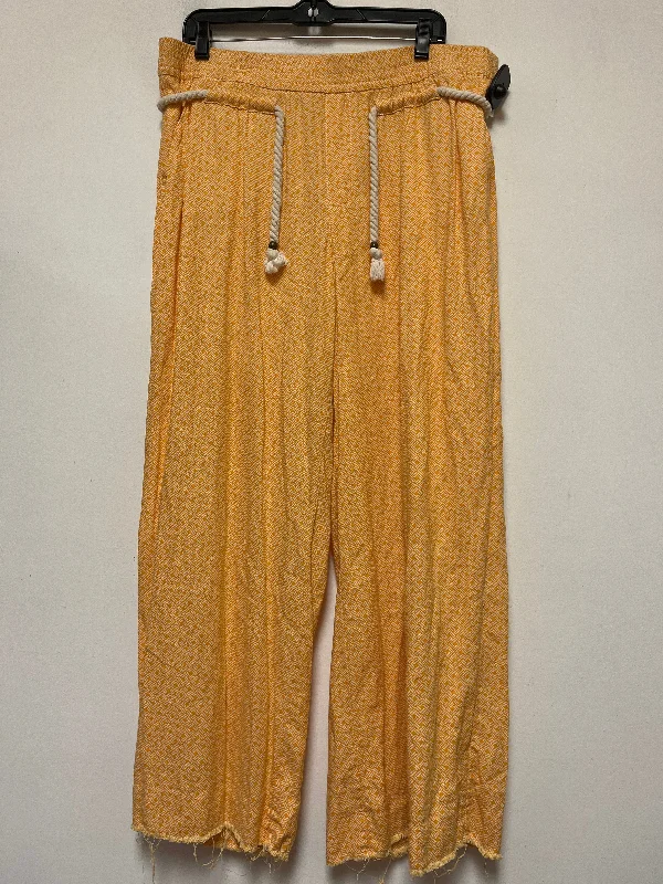 women's warm pantsYellow Pants Wide Leg Versona, Size 14