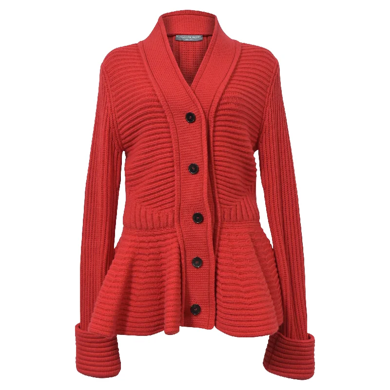 Pullover Chunky SweatersAlexander McQueen Peplum Chunky-Knit Cardigan in Red Wool