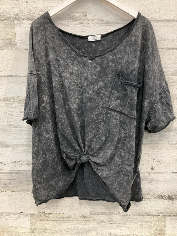 trendy women's topsTop Short Sleeve By Zenana Outfitters In Grey, Size: 3x